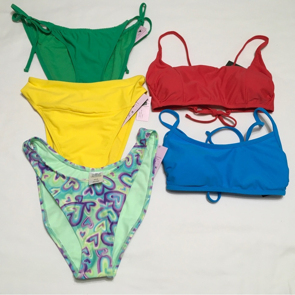 Lot of 5 Pieces Wild Fable Size S (4-6) 2 Bikini Tops 3 Bottoms